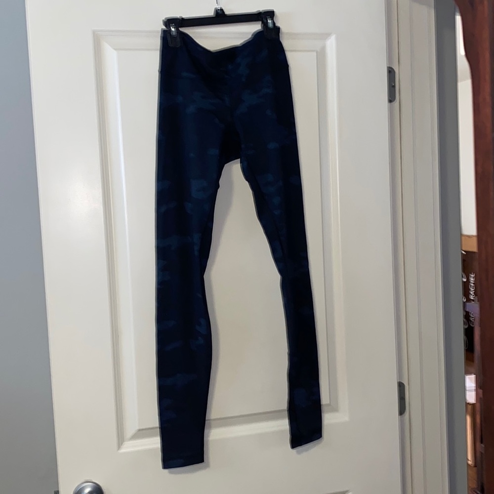 Navy blue camo lululemon leggings